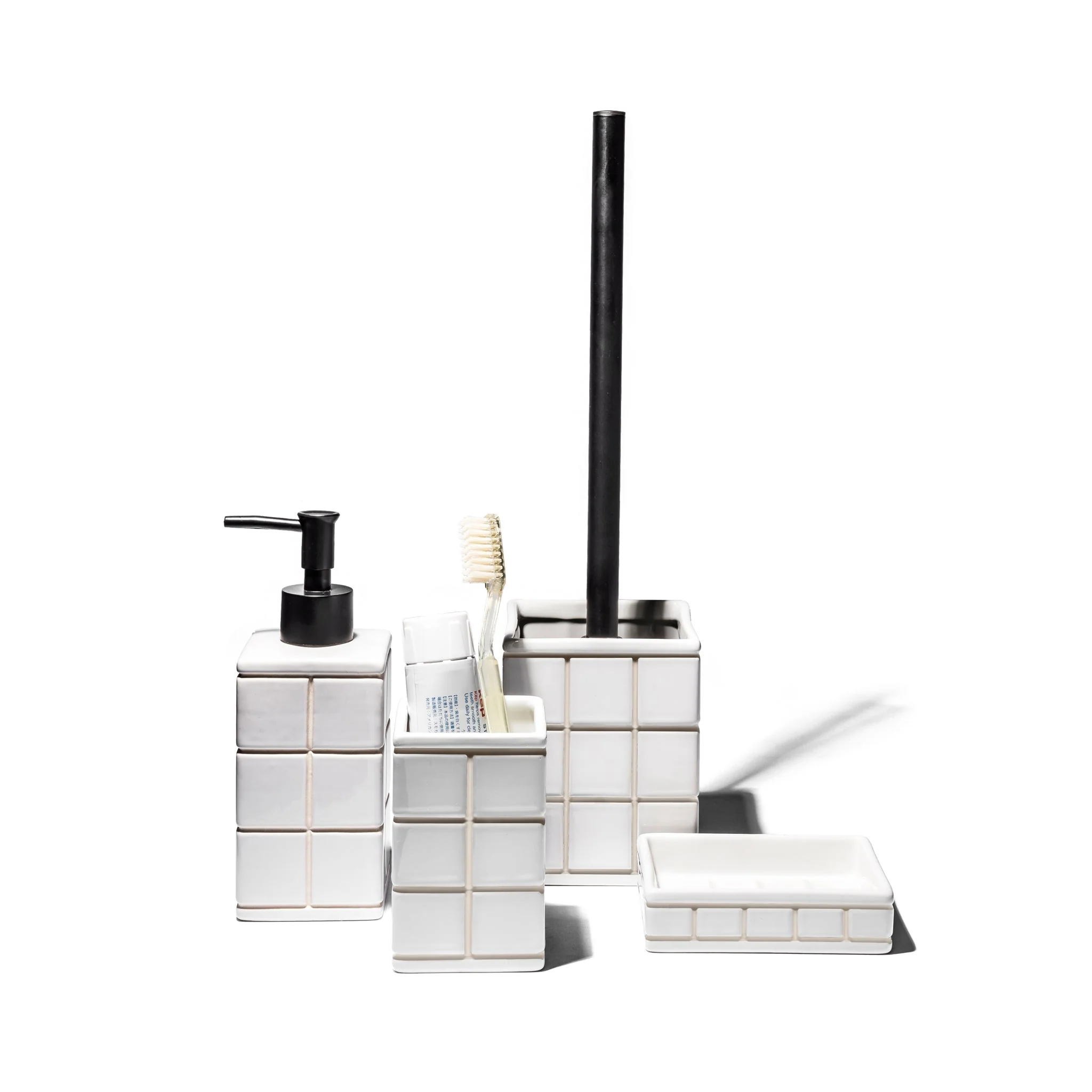 CERAMIC BATH ENSEMBLE SOAP DISPENSER - Image 3