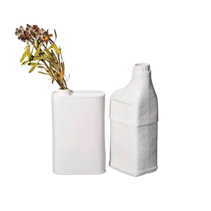 OIL CAN SHAPED FLOWER VASE - Image 4