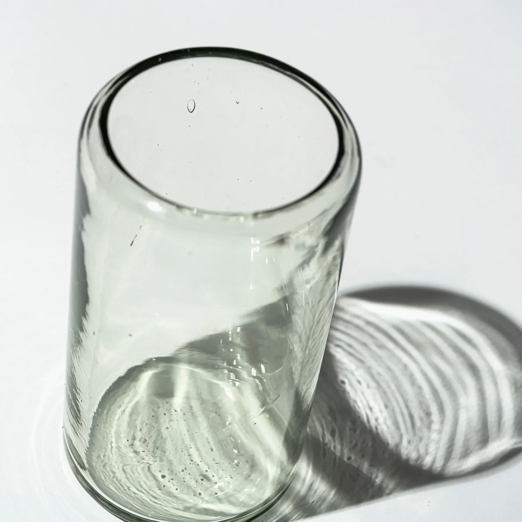 Recycled Glass 2-Way Flower Vase - Image 9