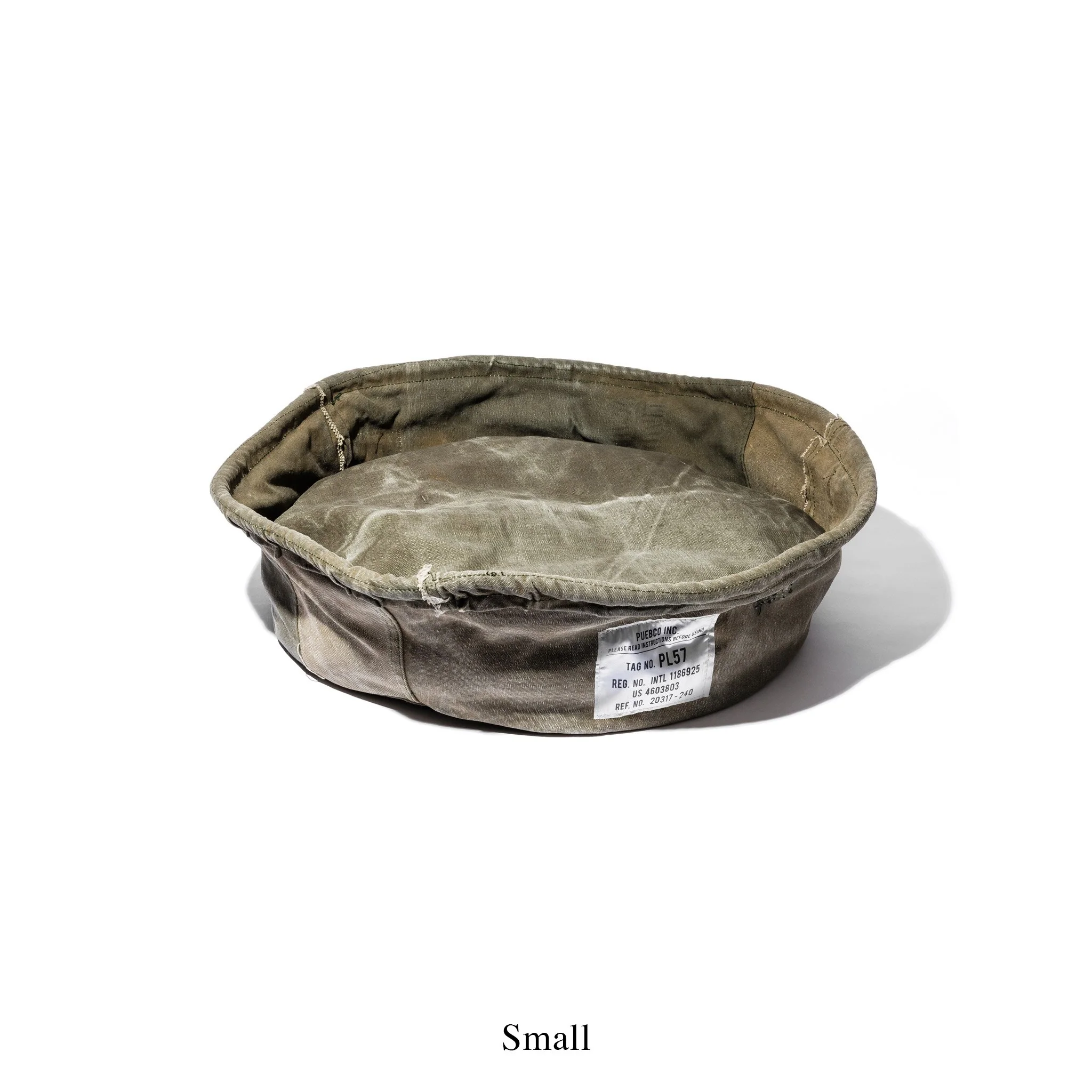 VINTAGE TENT FABRIC PET BED - Image 3